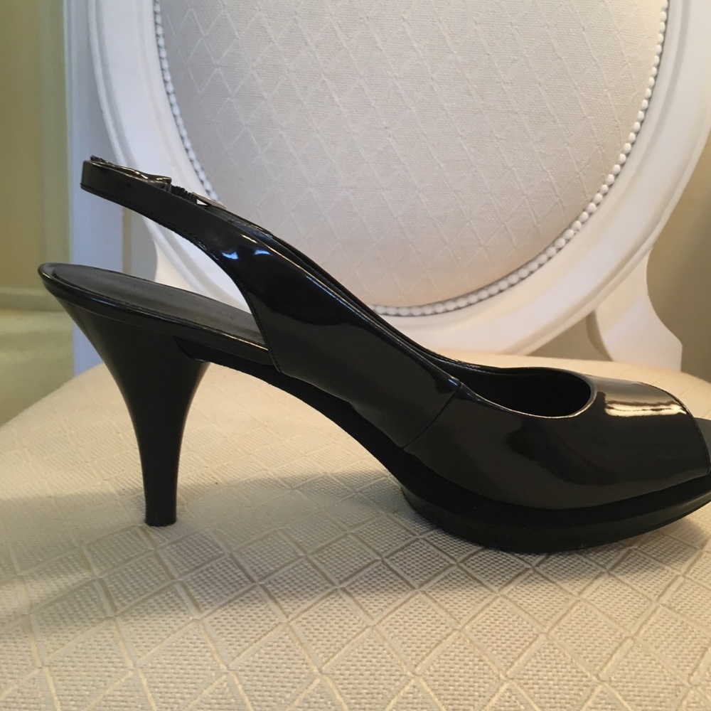 Nine West black patent heels